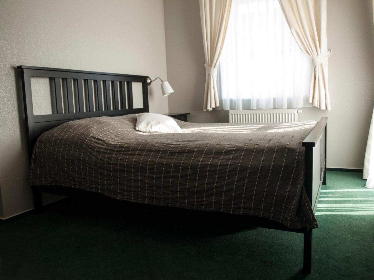 Hotel U Parku Горжовице Экстерьер фото